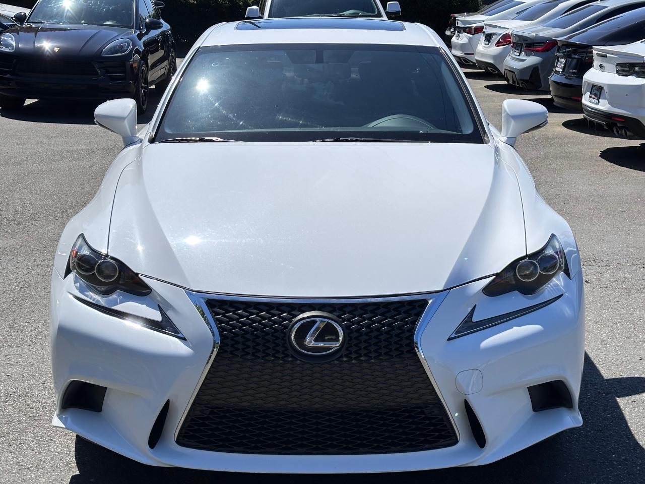 Lexus IS 200t  2016