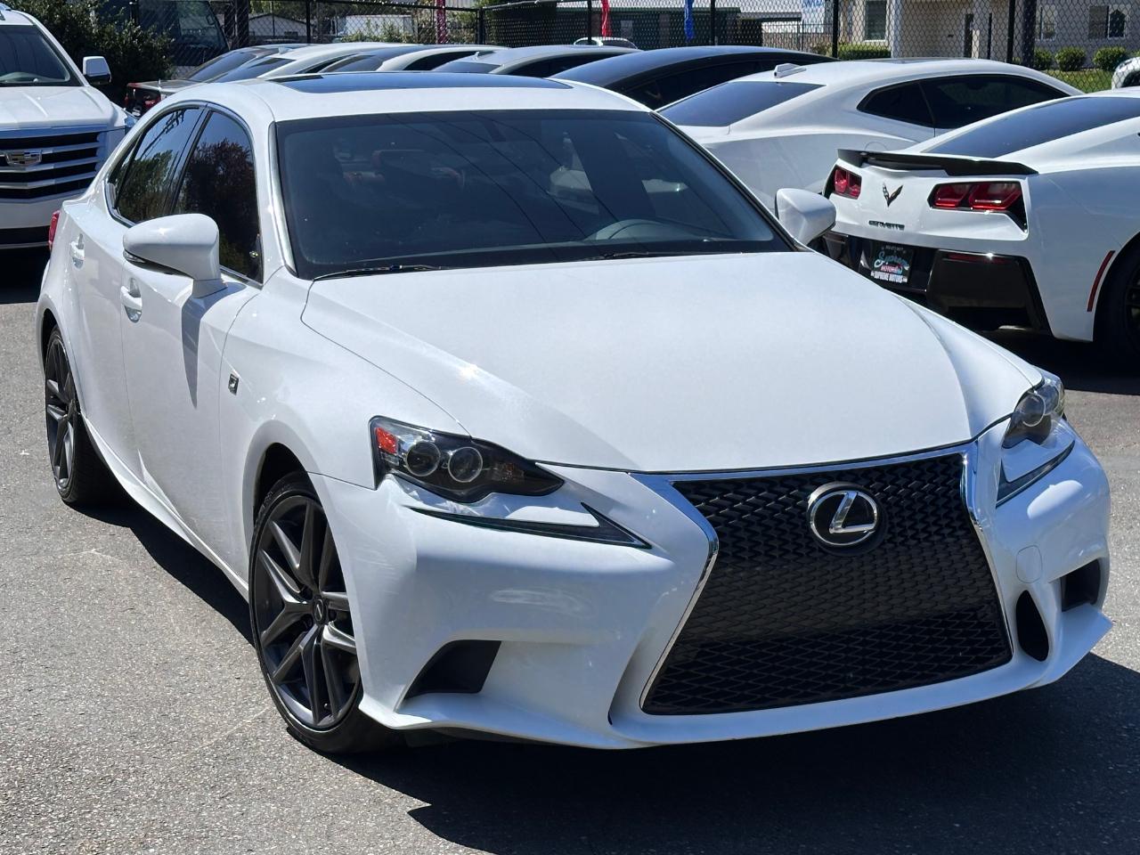 Lexus IS 200t  2016