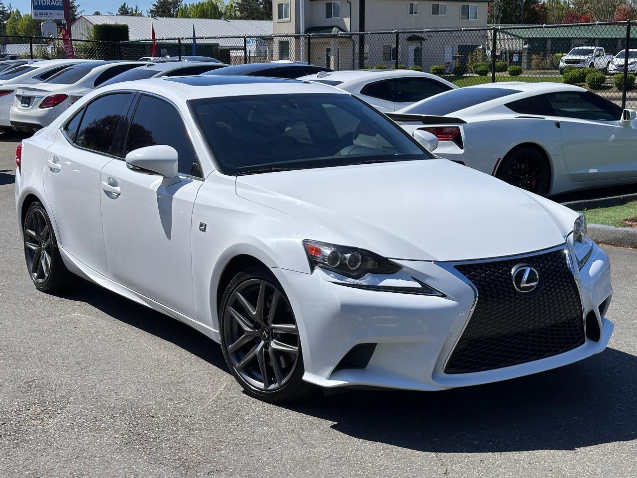 Lexus IS 200t  2016