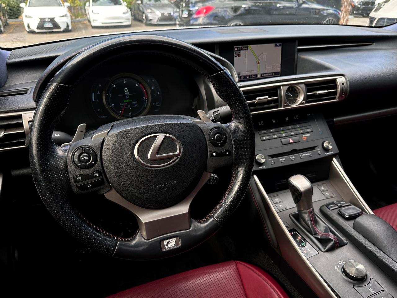 Lexus IS 200t  2016