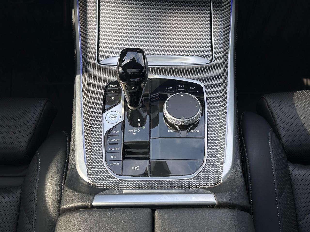 BMW X5 xDrive40i Sports Activity Vehicle 2023