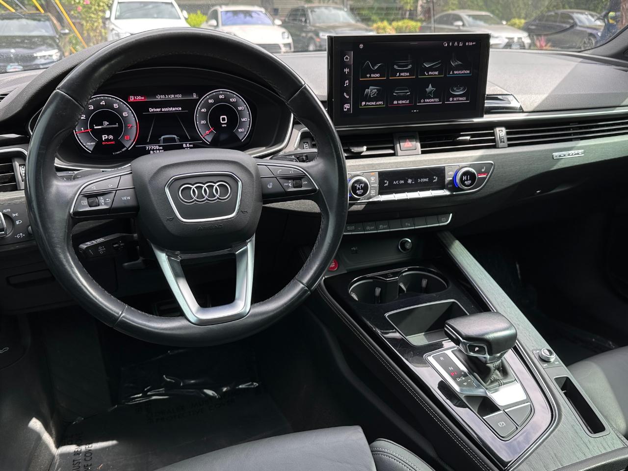 Audi A4 Sedan S line Premium Plus 45 TFSI quattro 2021