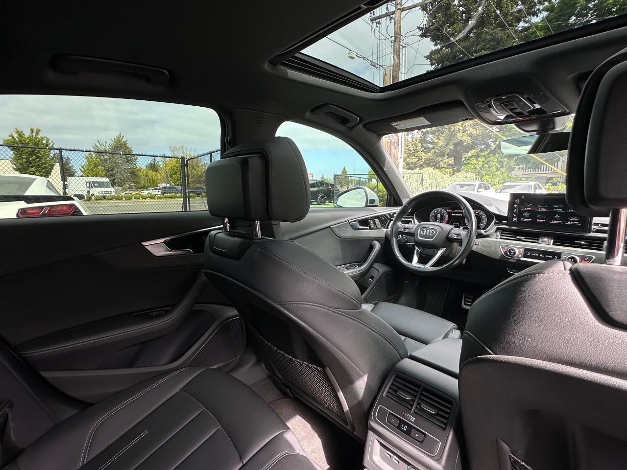 Audi A4 Sedan S line Premium Plus 45 TFSI quattro 2021