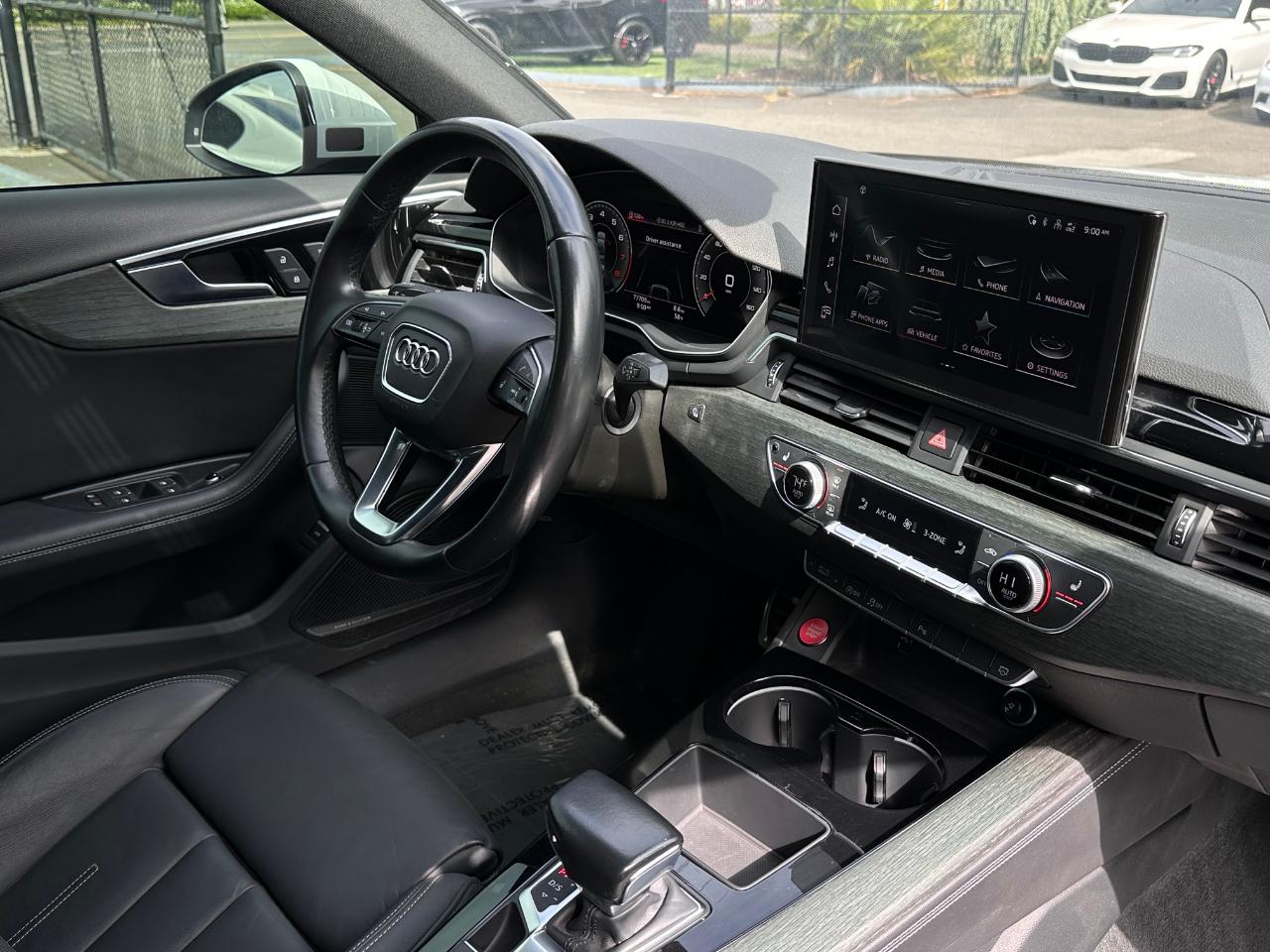 Audi A4 Sedan S line Premium Plus 45 TFSI quattro 2021