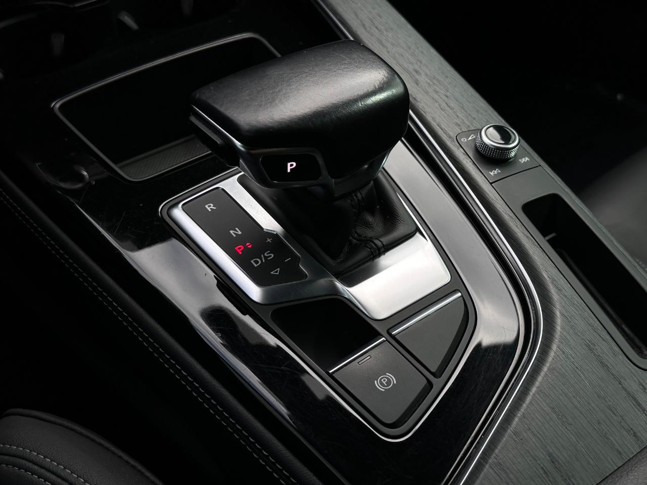Audi A4 Sedan S line Premium Plus 45 TFSI quattro 2021