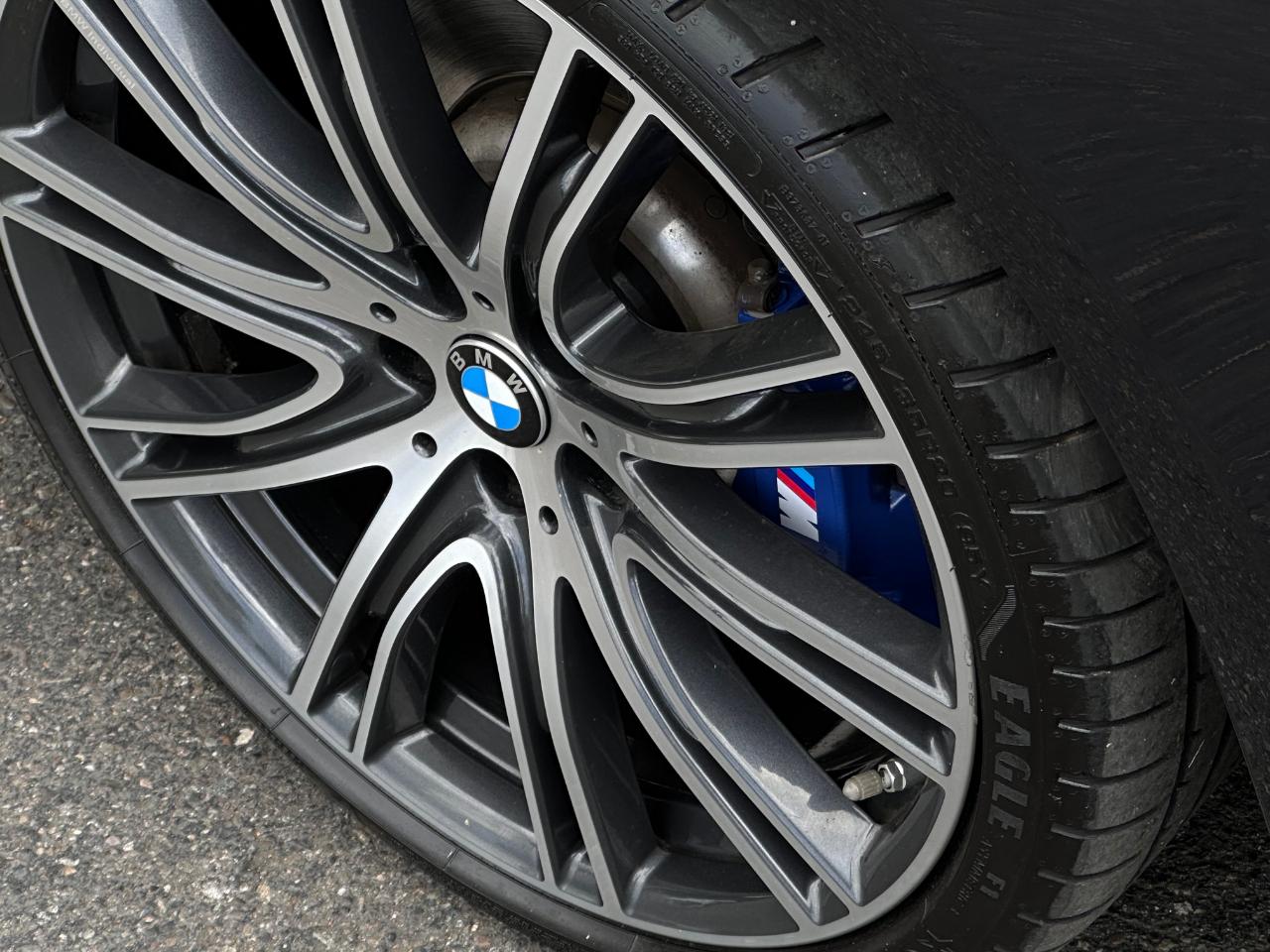 BMW 5 Series  2019