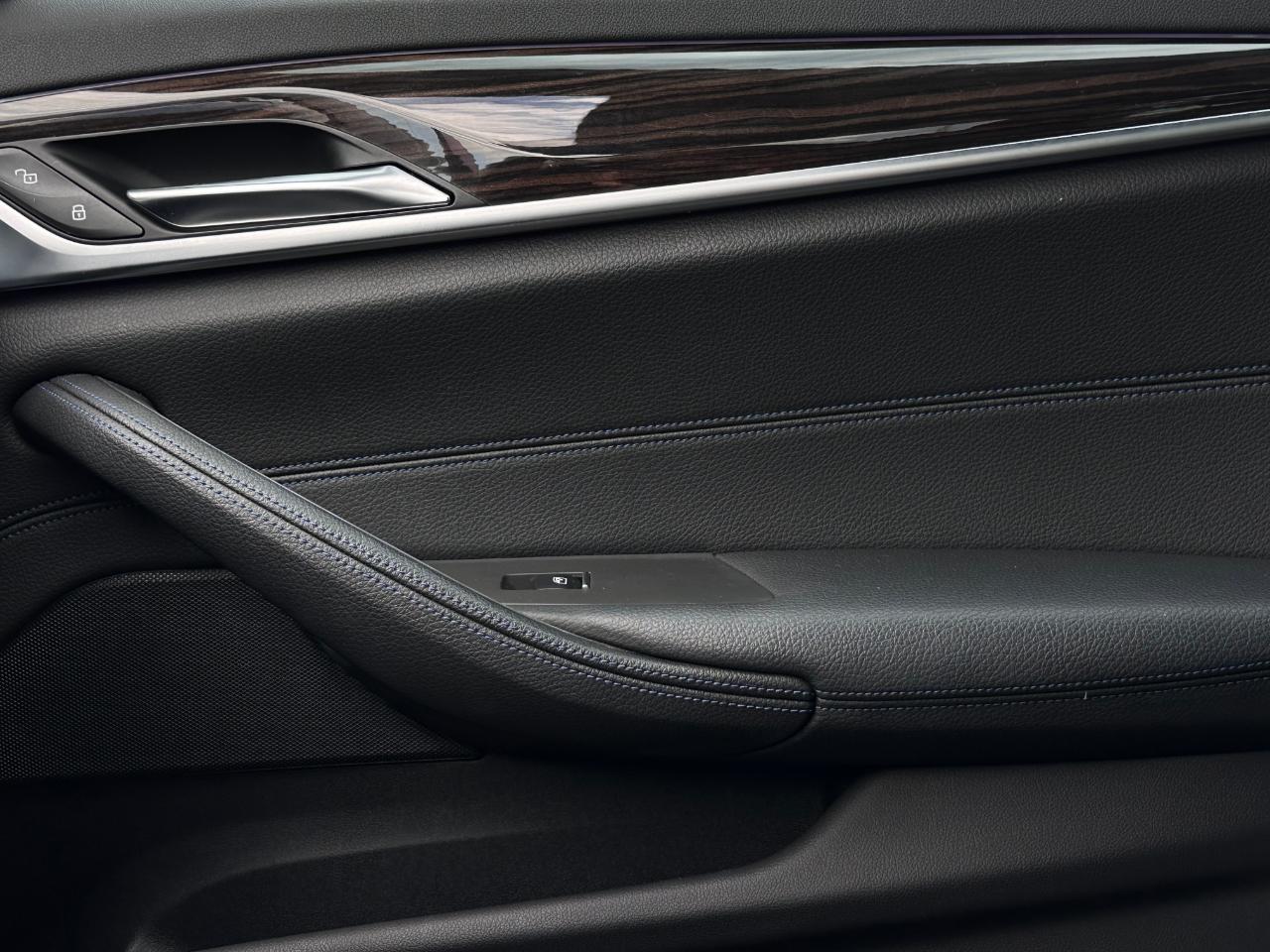 BMW 5 Series  2019