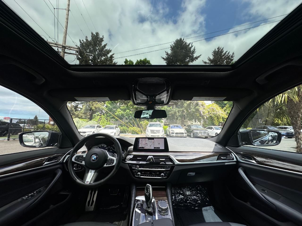 BMW 5 Series  2019