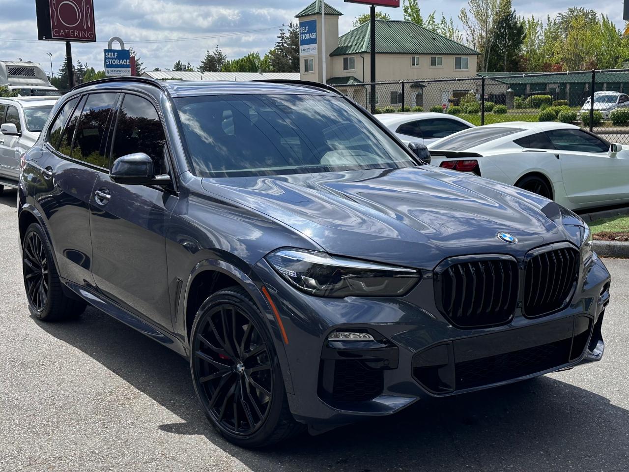 BMW X5 xDrive40i Sports Activity Vehicle 2021