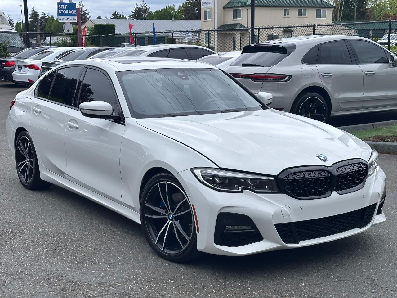 BMW 3 Series  2021