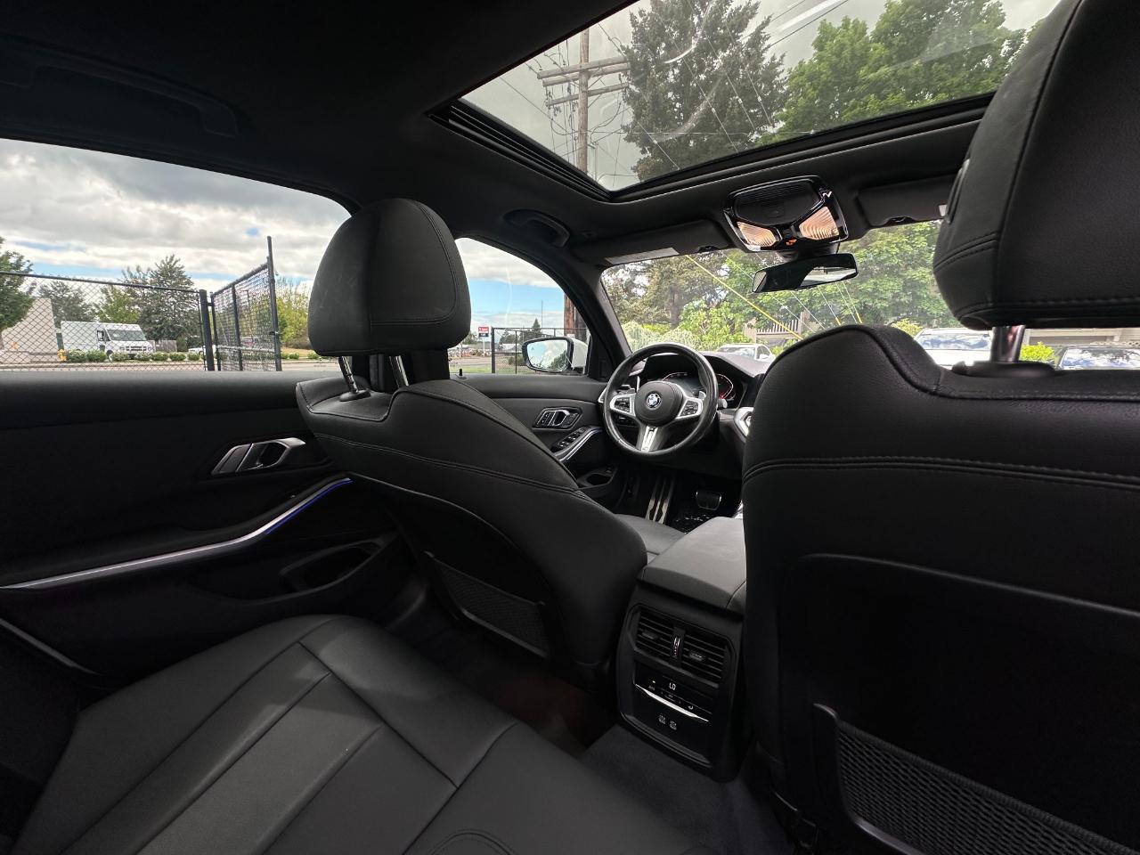 BMW 3 Series  2021