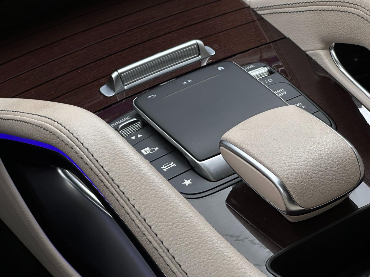 Mercedes-Benz GLE  2021