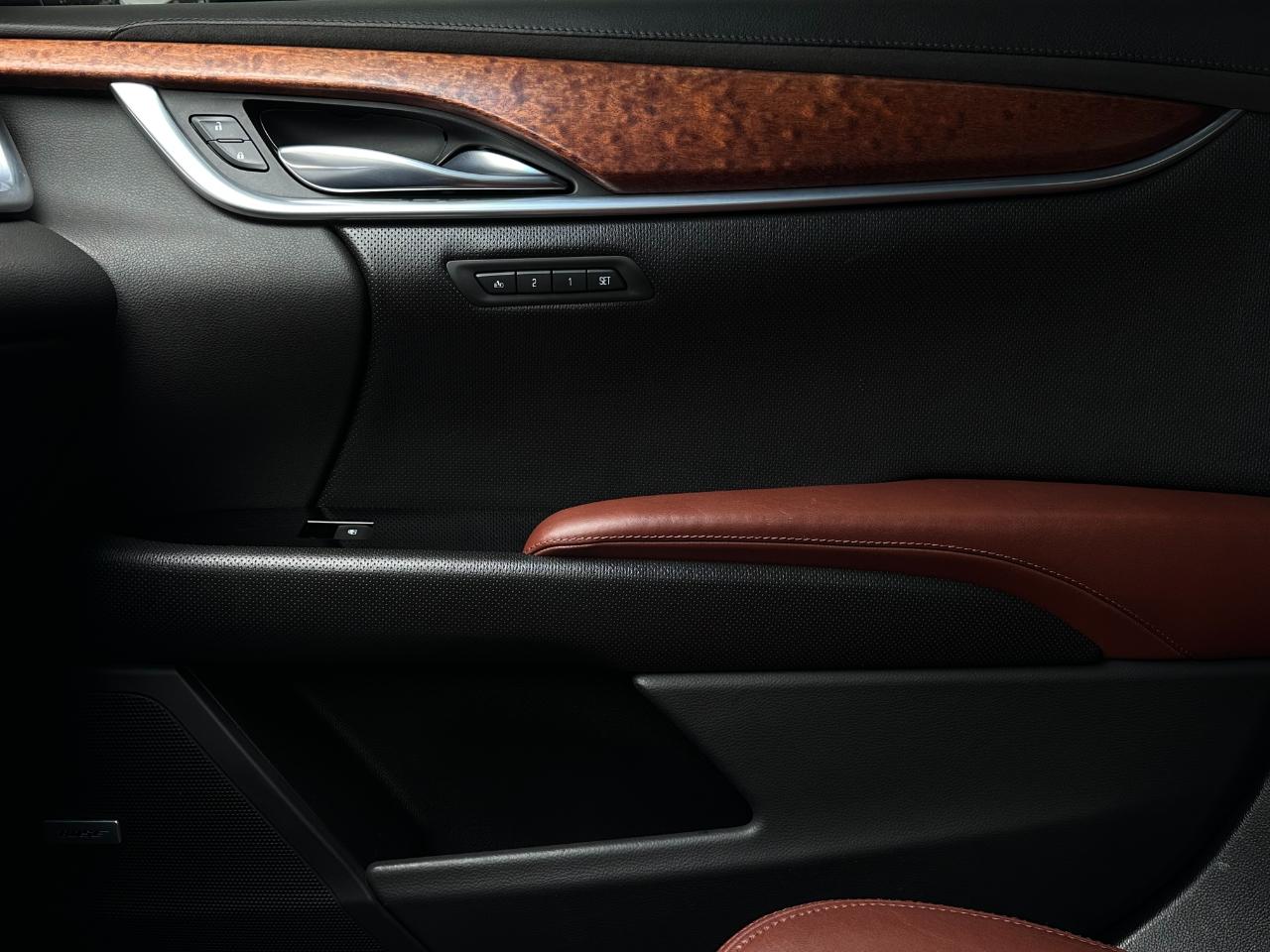 Cadillac XTS 4dr Sdn Luxury Collection AWD 2016