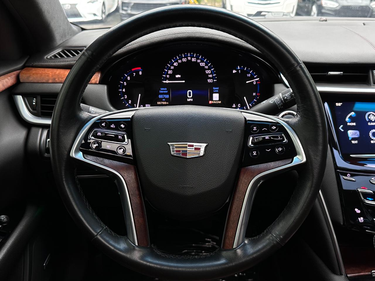 Cadillac XTS 4dr Sdn Luxury Collection AWD 2016