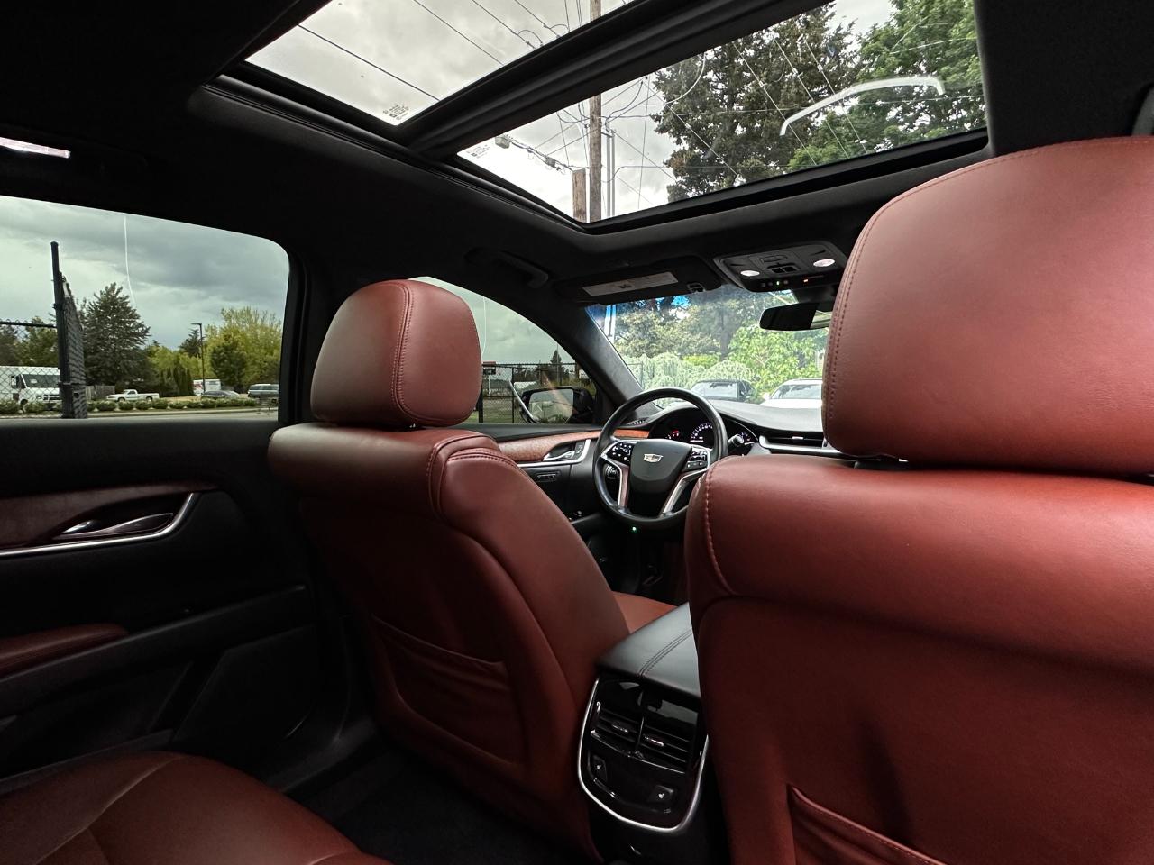 Cadillac XTS 4dr Sdn Luxury Collection AWD 2016