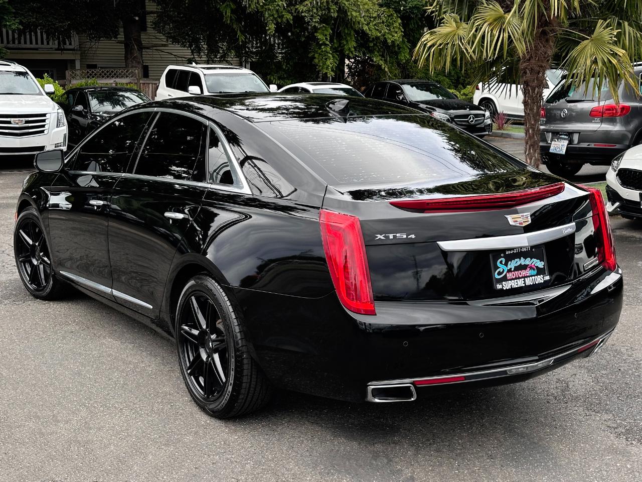 Cadillac XTS 4dr Sdn Luxury Collection AWD 2016