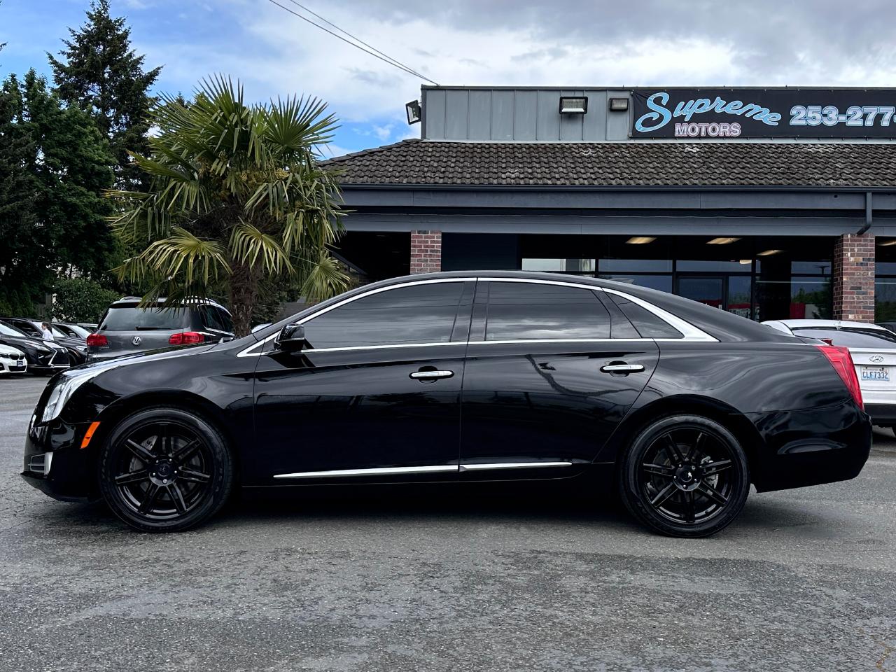 Cadillac XTS 4dr Sdn Luxury Collection AWD 2016