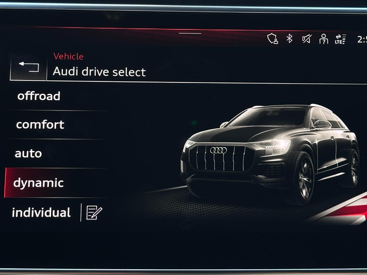Audi Q8 Premium Plus 55 TFSI quattro 2022