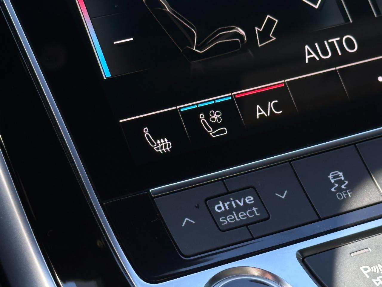 Audi Q8 Premium Plus 55 TFSI quattro 2022