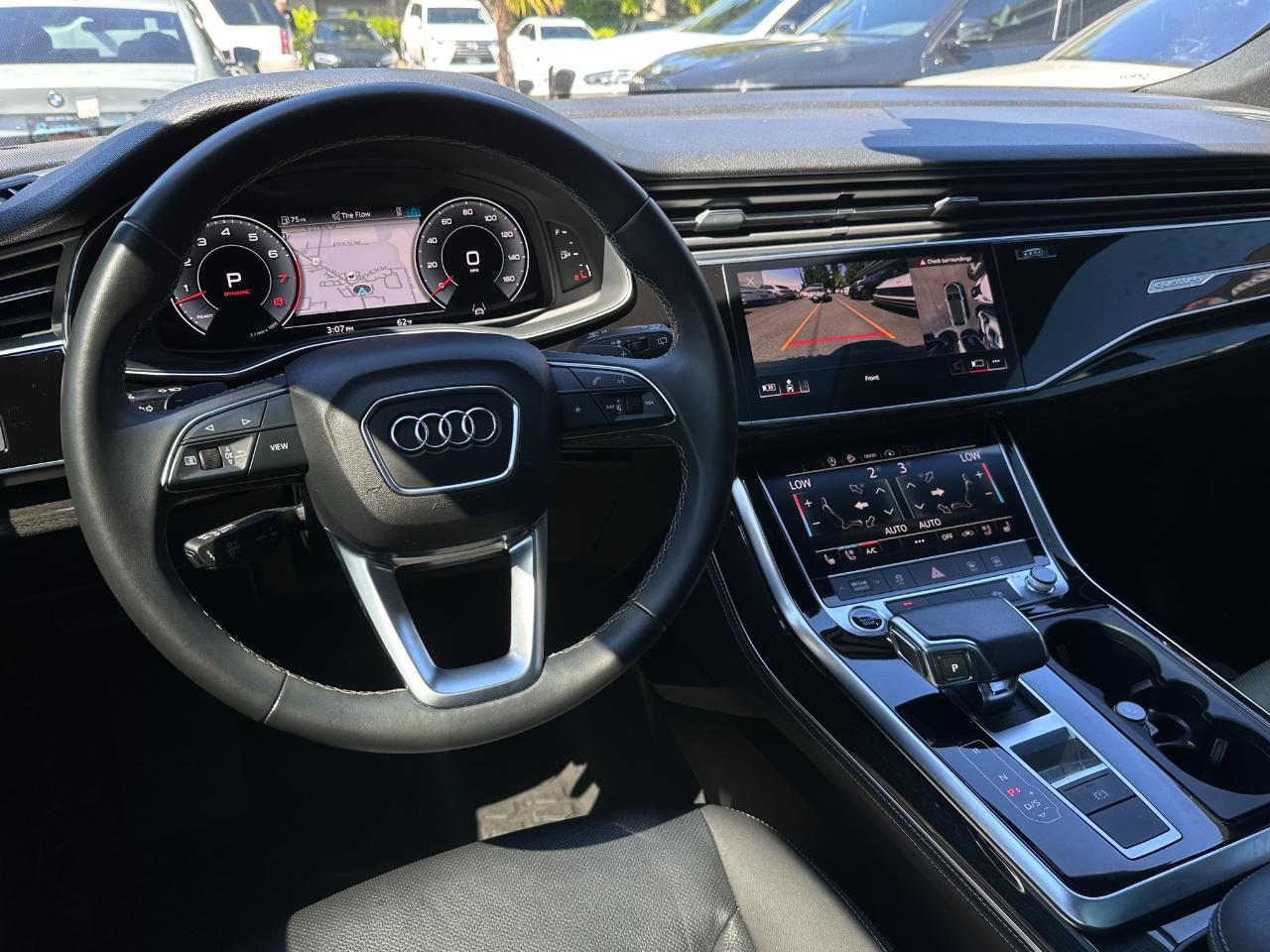 Audi Q8 Premium Plus 55 TFSI quattro 2022