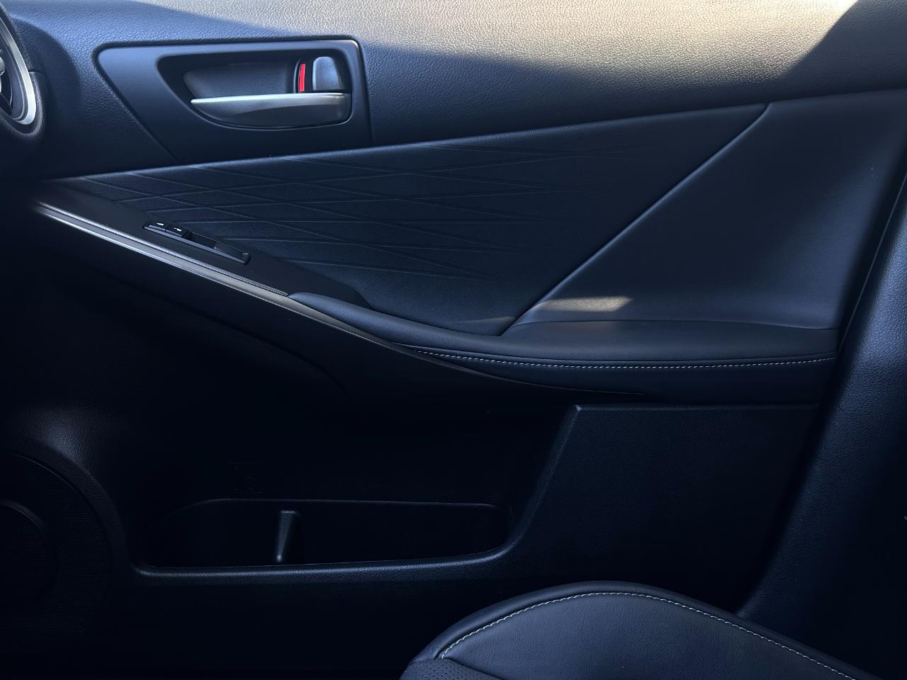 Lexus IS IS 350 F Sport RWD 2021