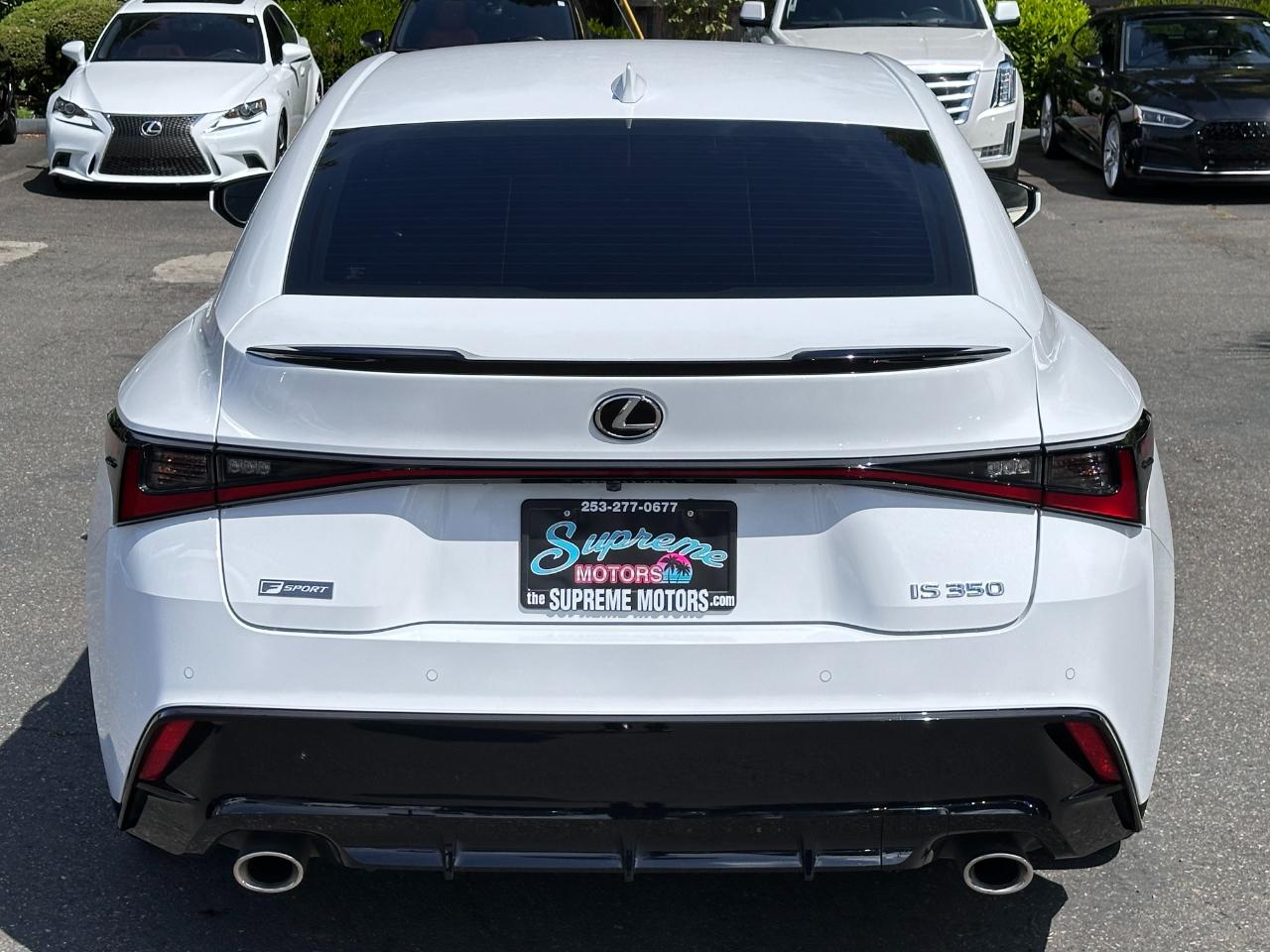 Lexus IS  2021