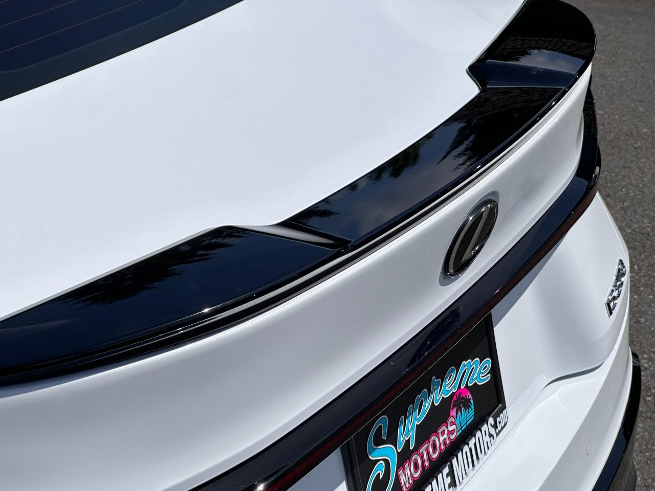 Lexus IS  2021