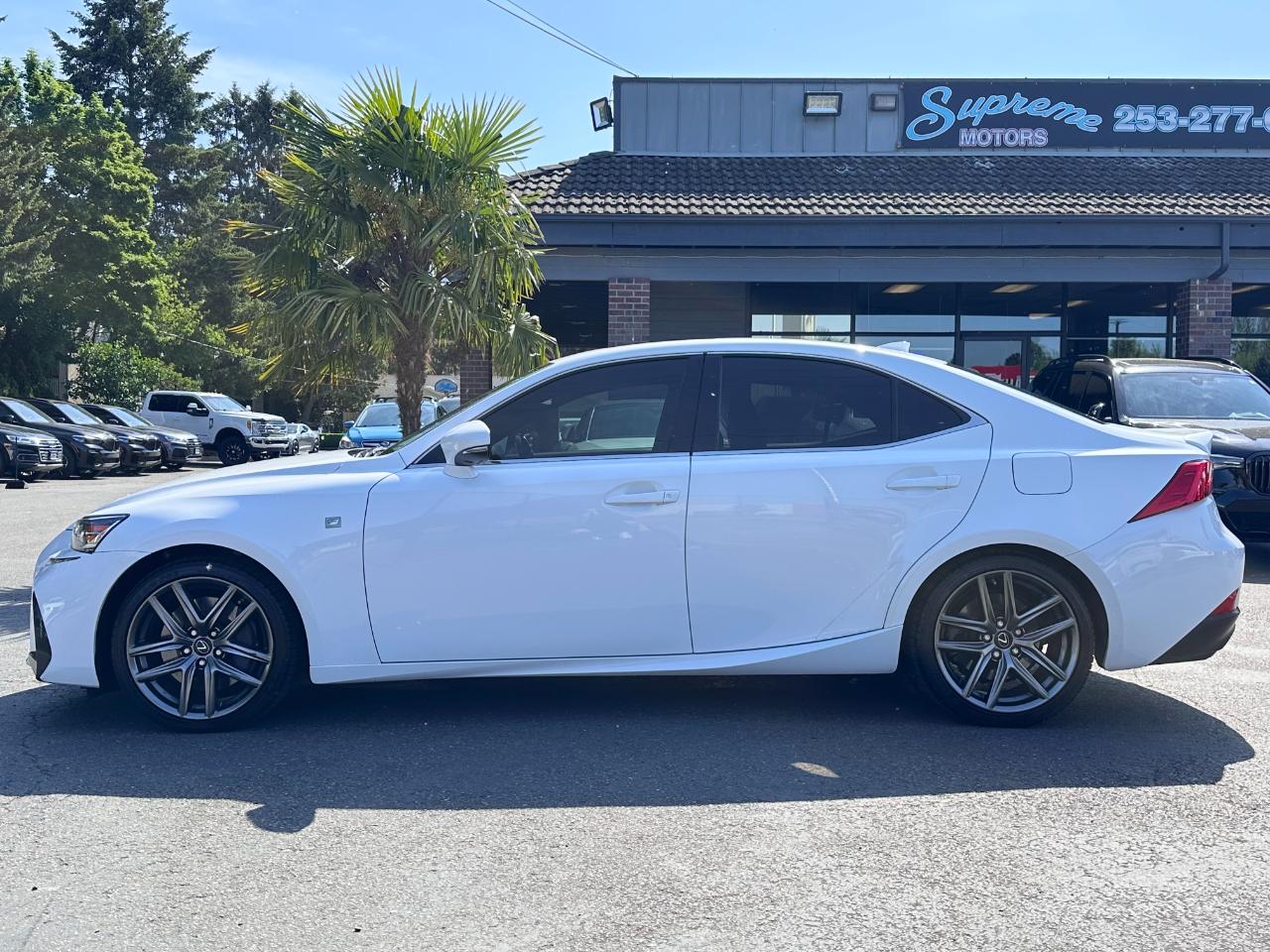 Lexus IS IS Turbo RWD 2017