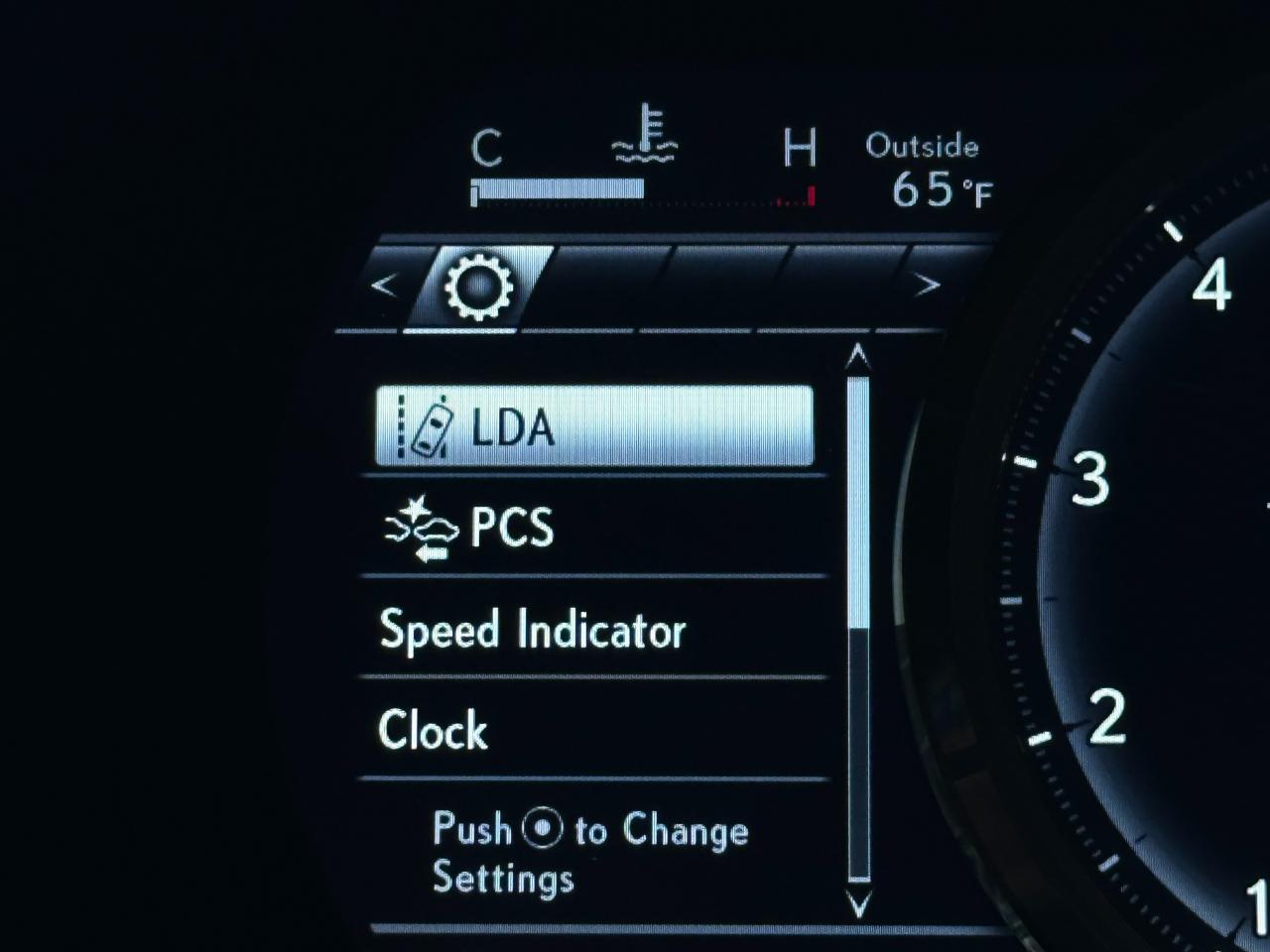 Lexus IS IS Turbo RWD 2017