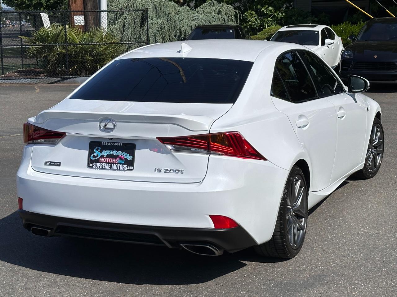 Lexus IS IS Turbo RWD 2017