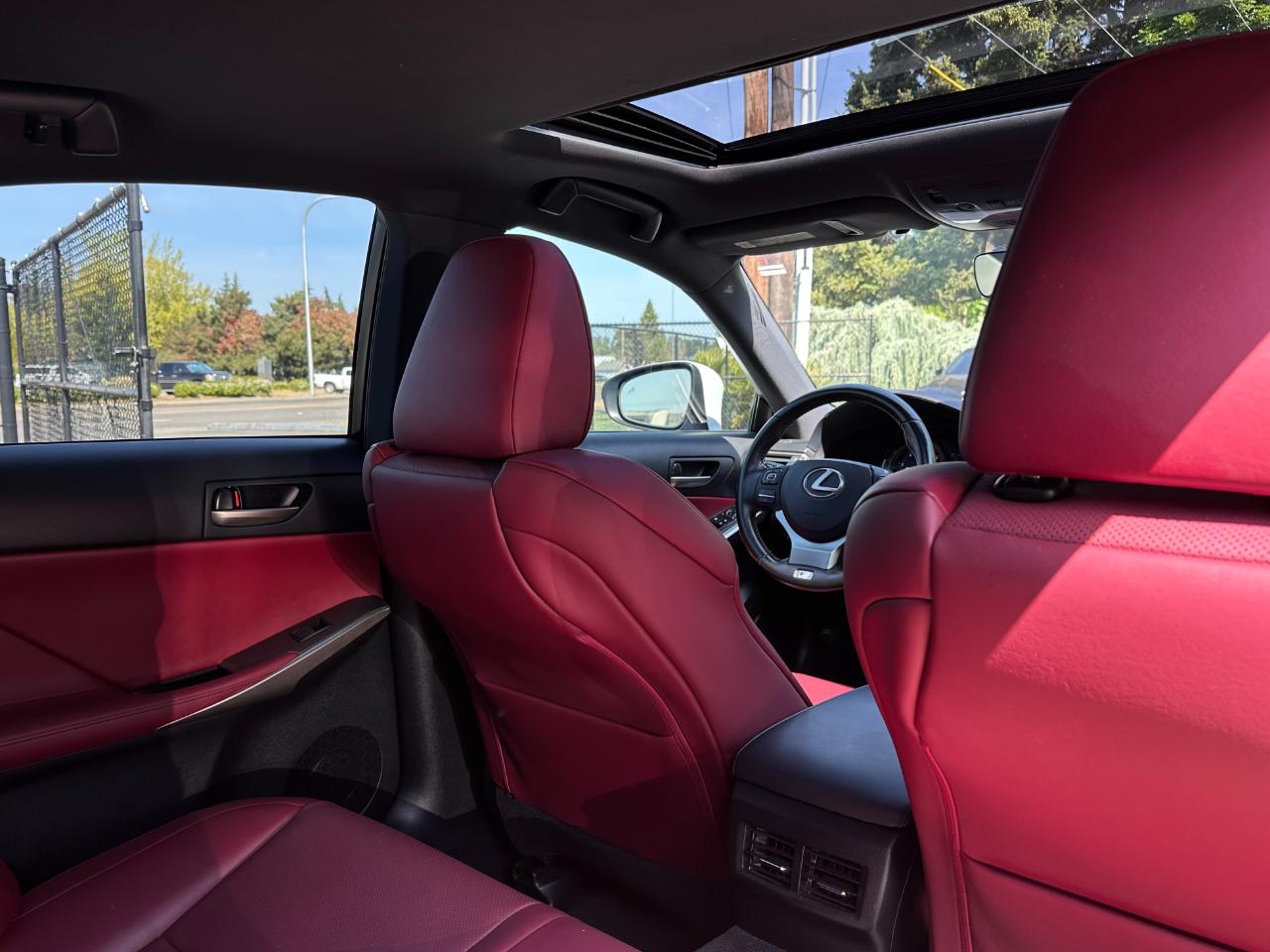 Lexus IS IS Turbo RWD 2017