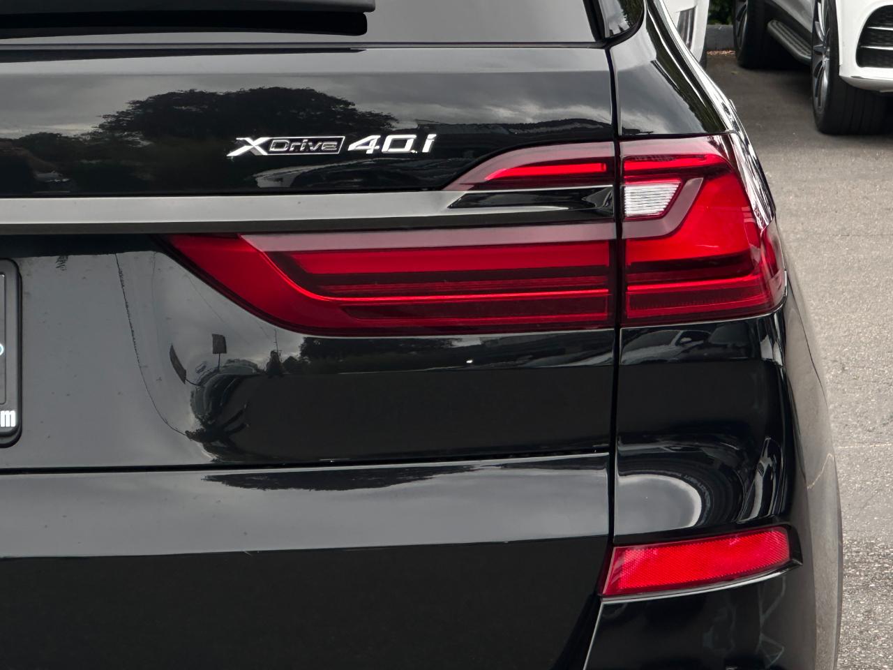 BMW X7 xDrive40i Sports Activity Vehicle 2022