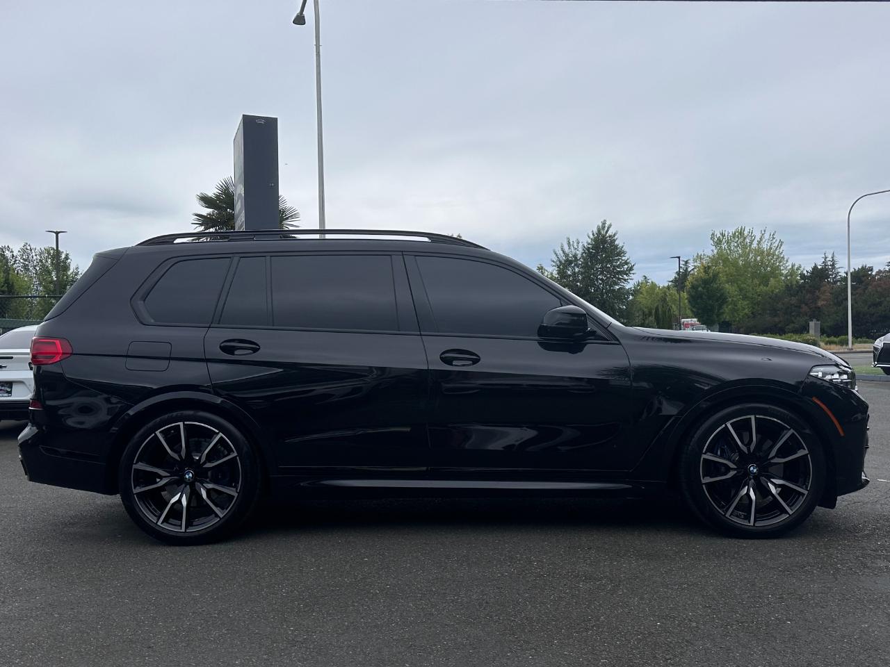 BMW X7 xDrive40i Sports Activity Vehicle 2022