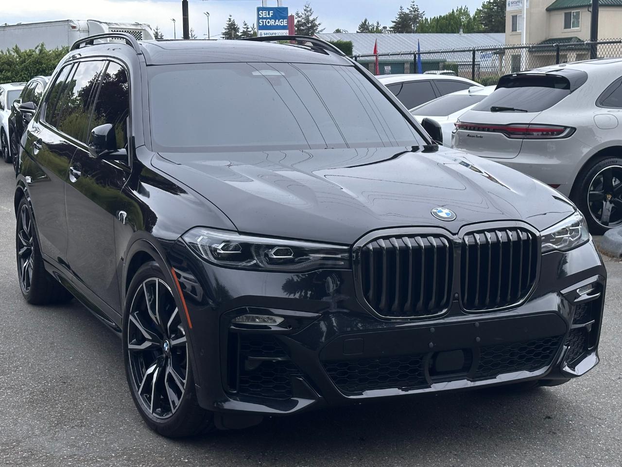 BMW X7 xDrive40i Sports Activity Vehicle 2022