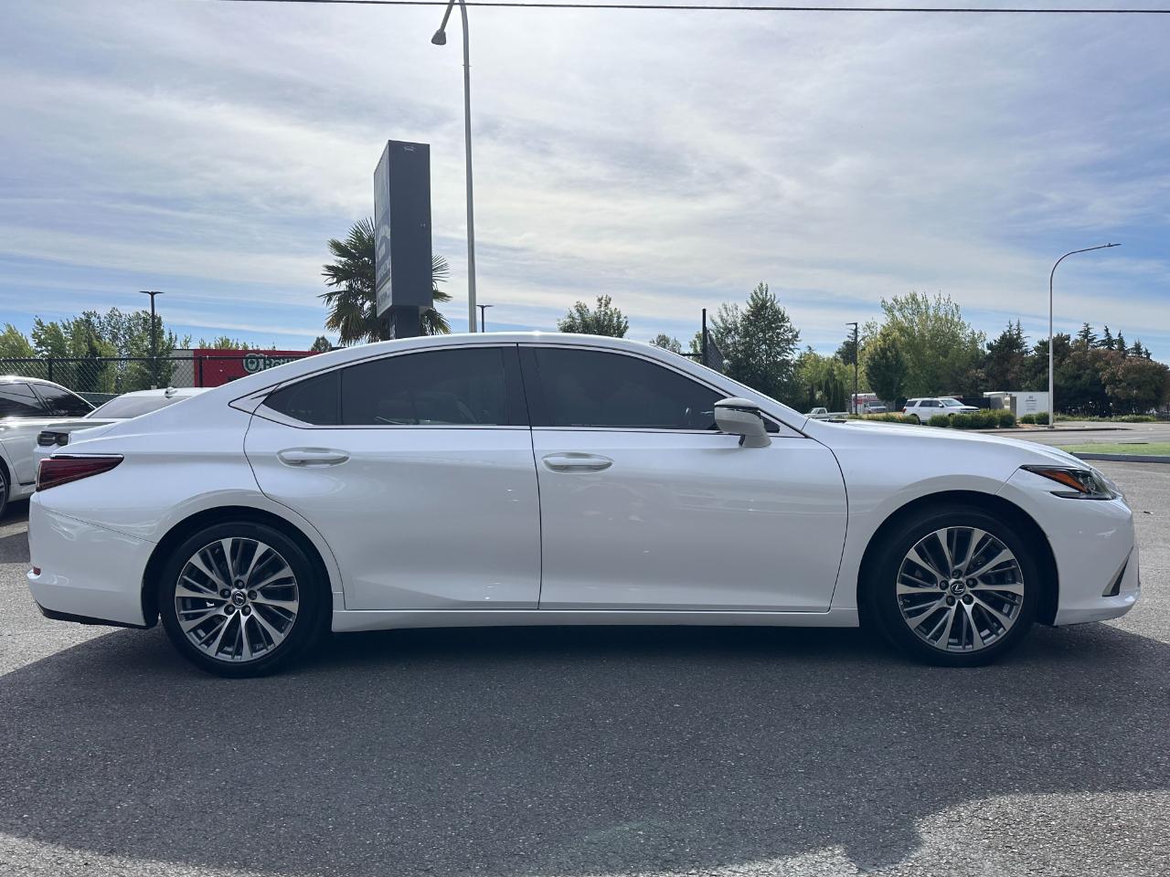 Lexus ES ES 350 FWD 2019