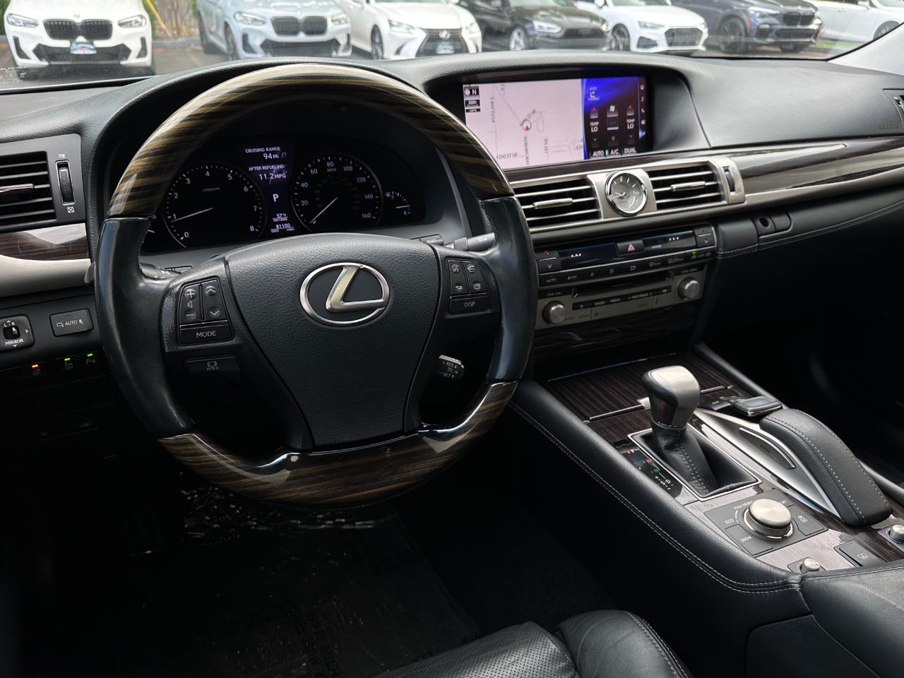 Lexus LS 460 Luxury Sedan 2016