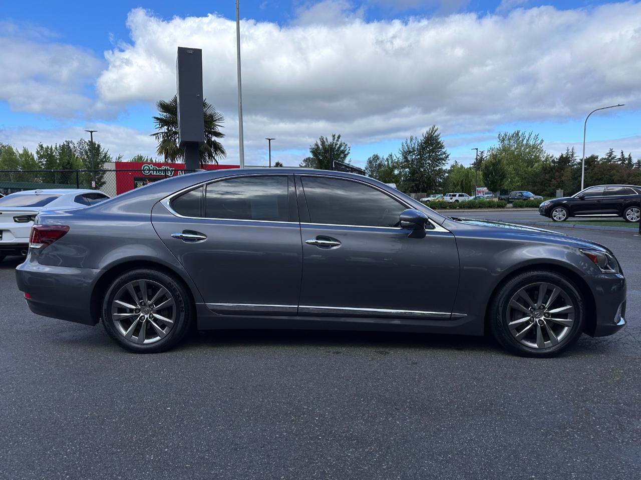 Lexus LS 460 Luxury Sedan 2016