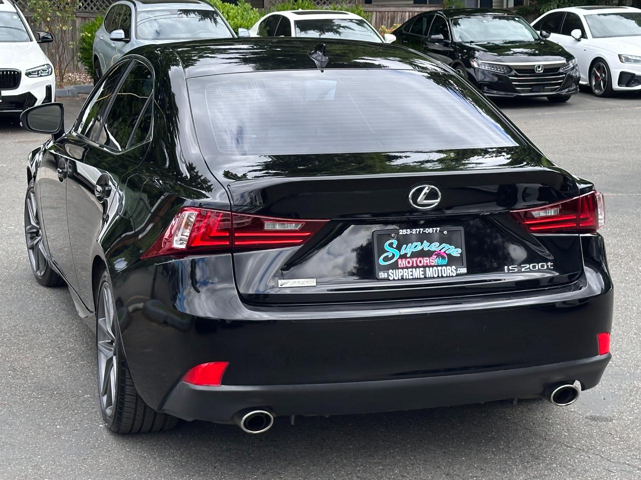 Lexus IS 200t  2016