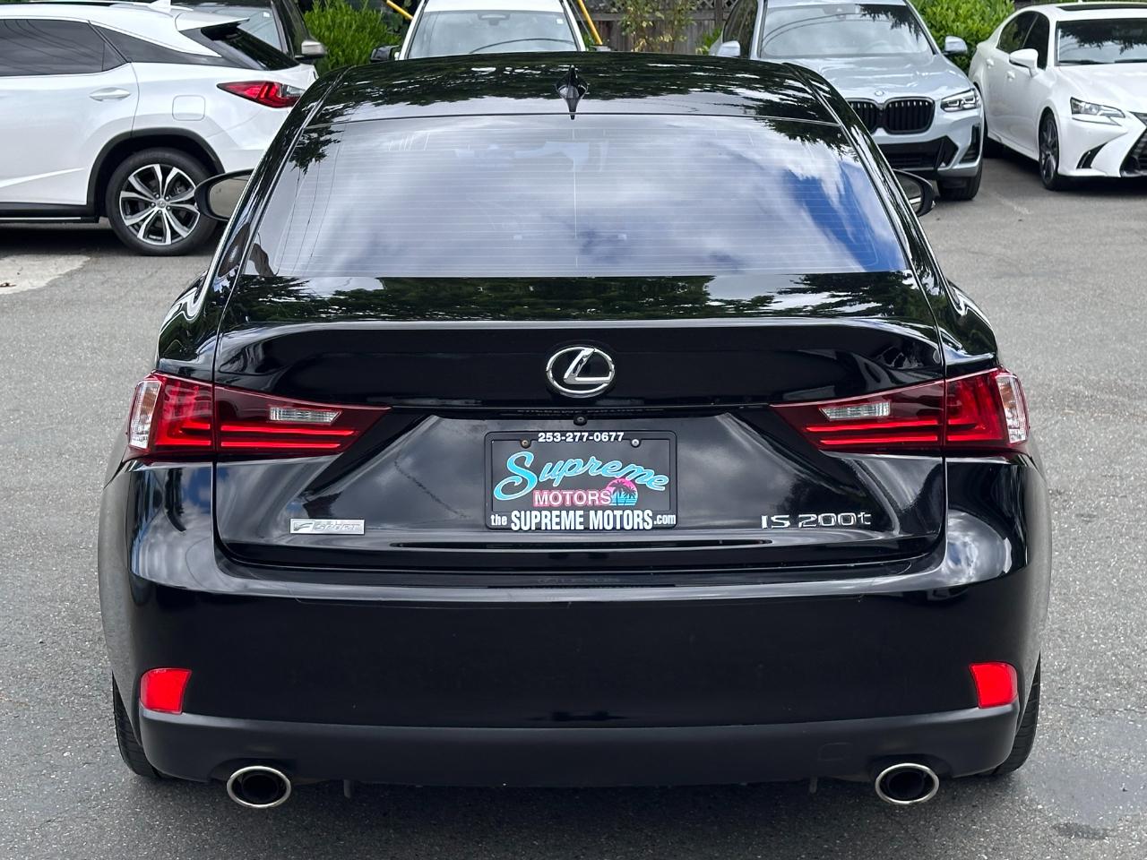 Lexus IS 200t  2016