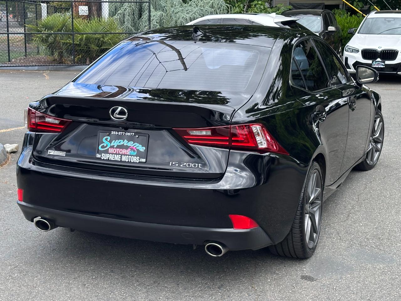 Lexus IS 200t  2016