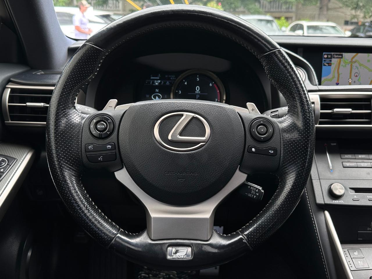 Lexus IS 200t  2016