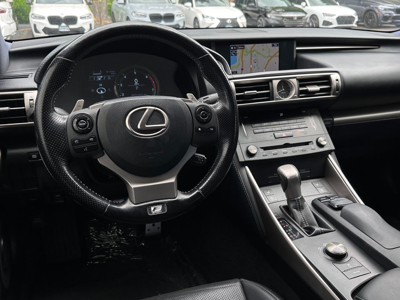 Lexus IS 200t  2016