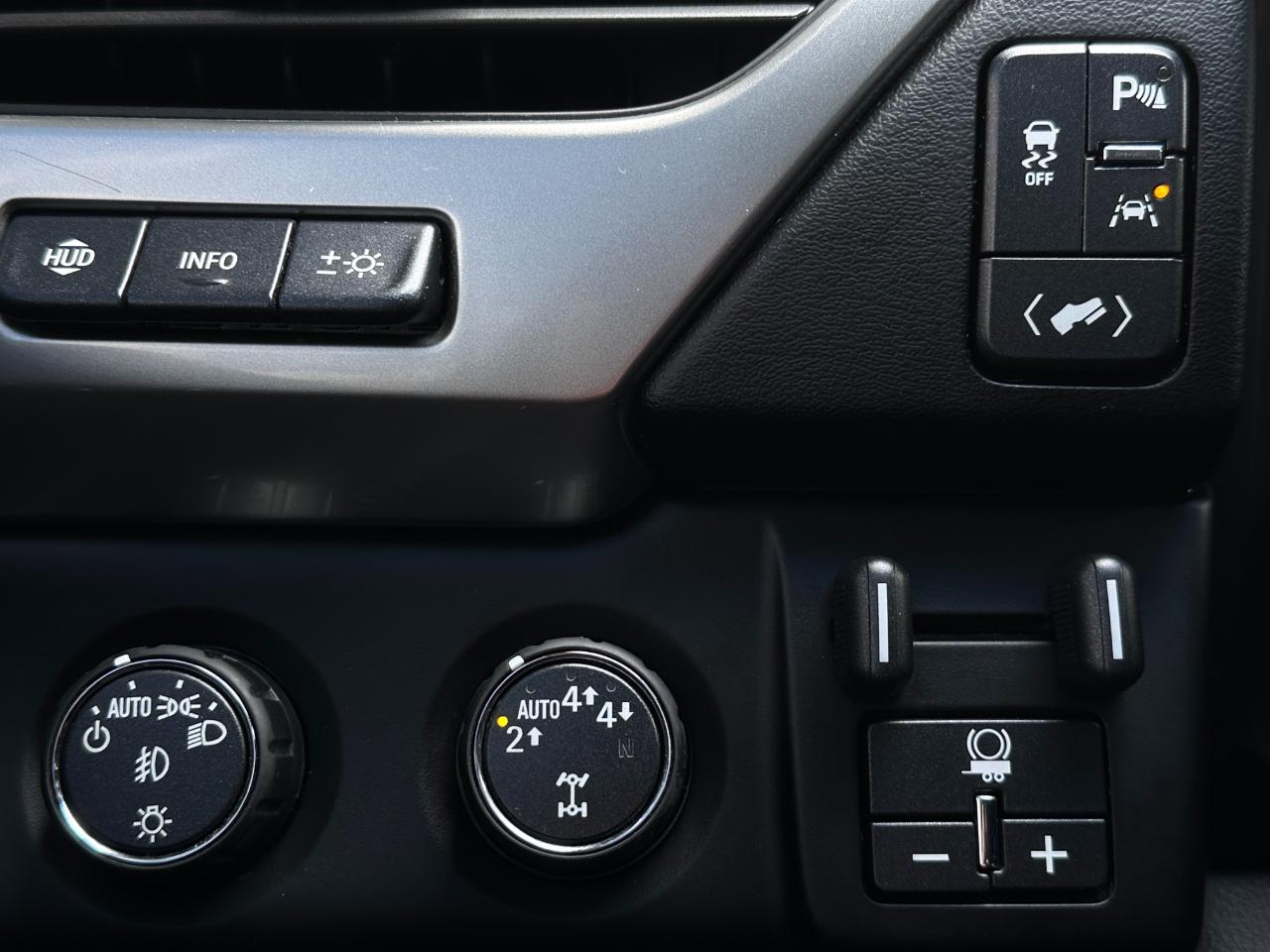 Chevrolet Suburban 4WD 4dr 1500 Premier 2019