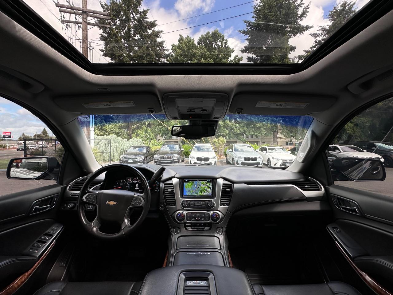 Chevrolet Suburban 4WD 4dr 1500 Premier 2019