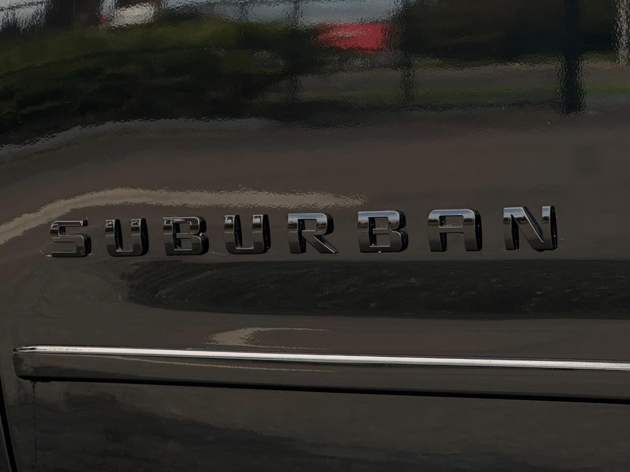 Chevrolet Suburban 4WD 4dr 1500 Premier 2019