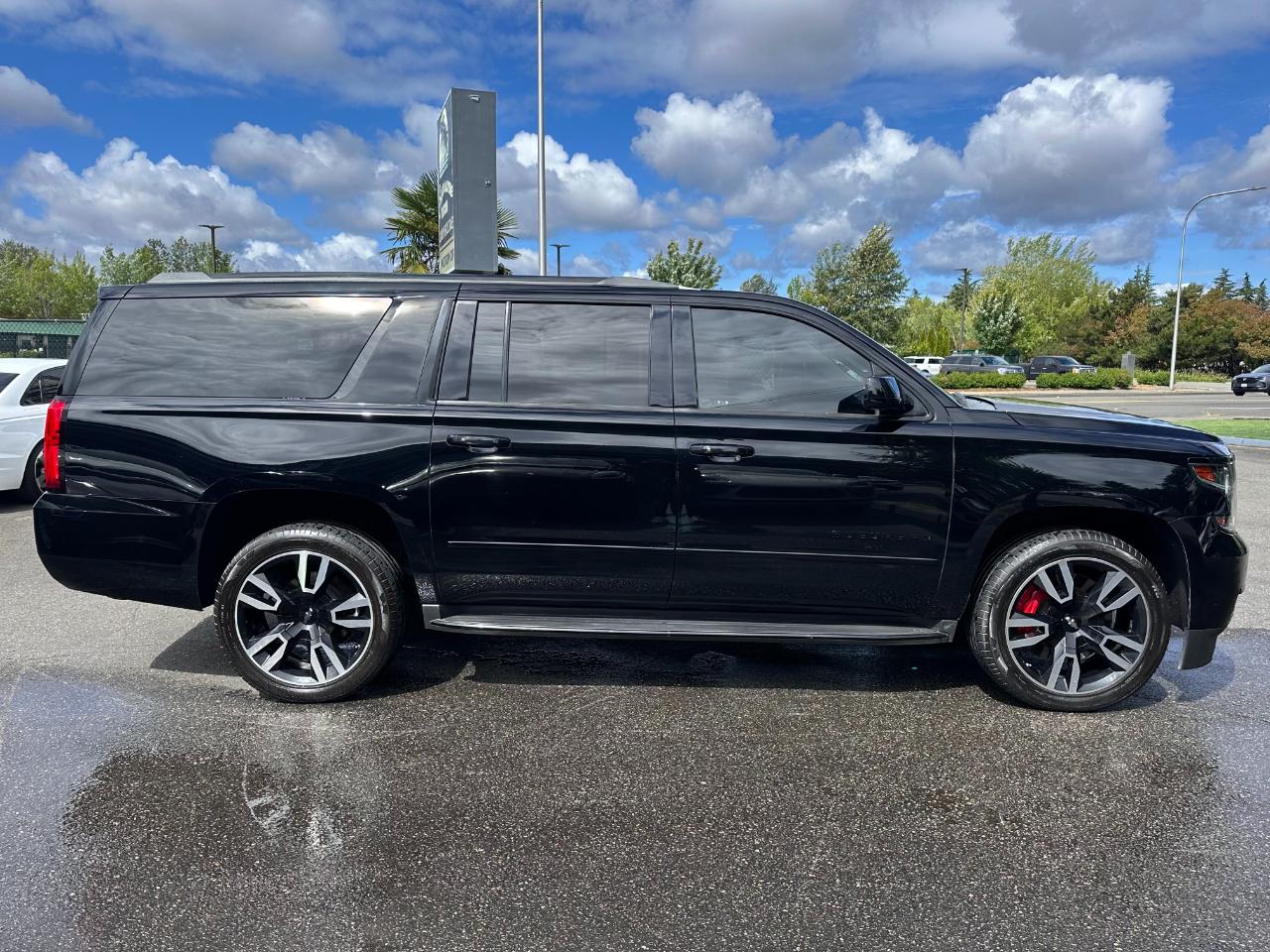 Chevrolet Suburban 4WD 4dr 1500 Premier 2019
