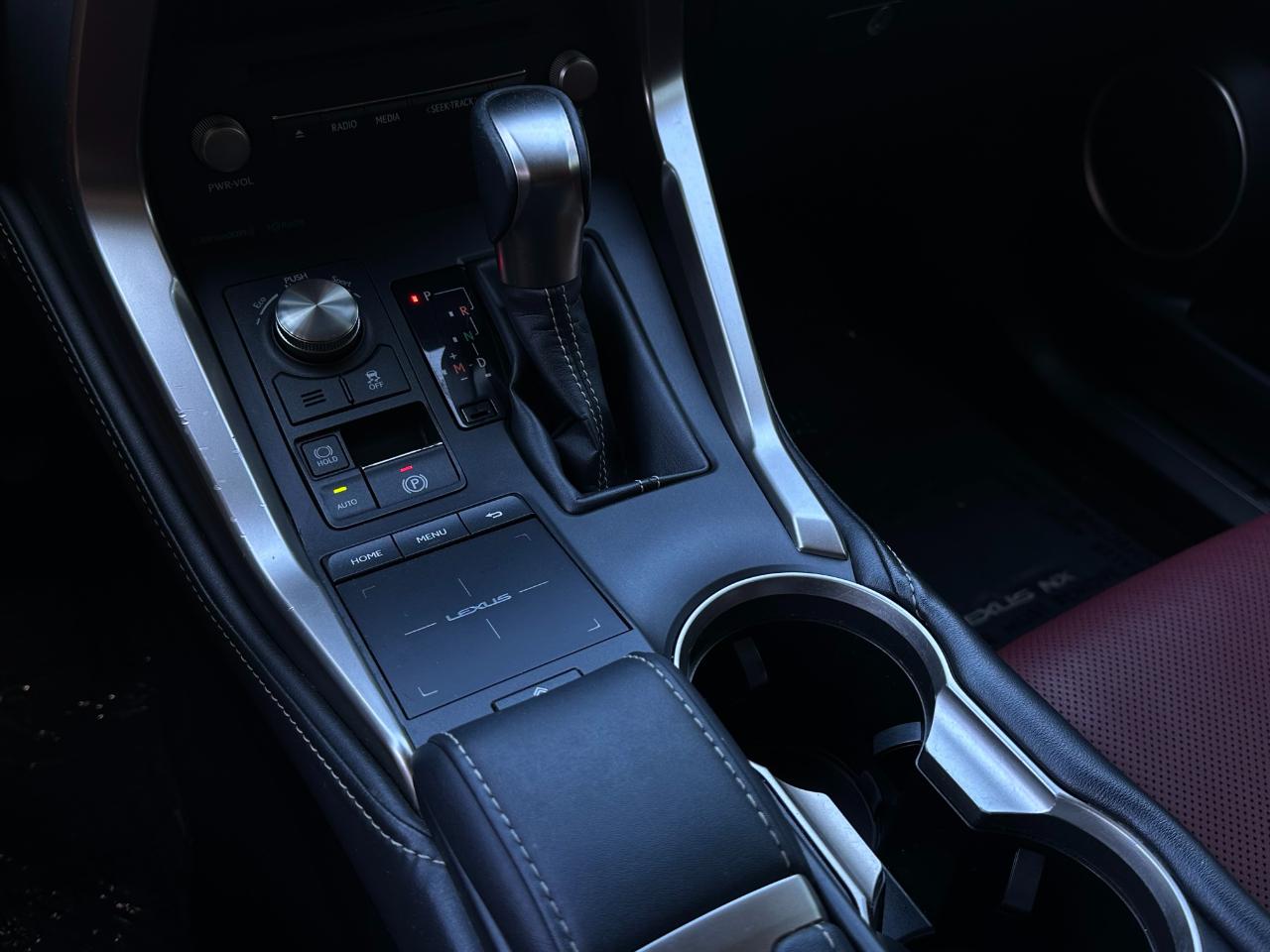 Lexus NX  2018