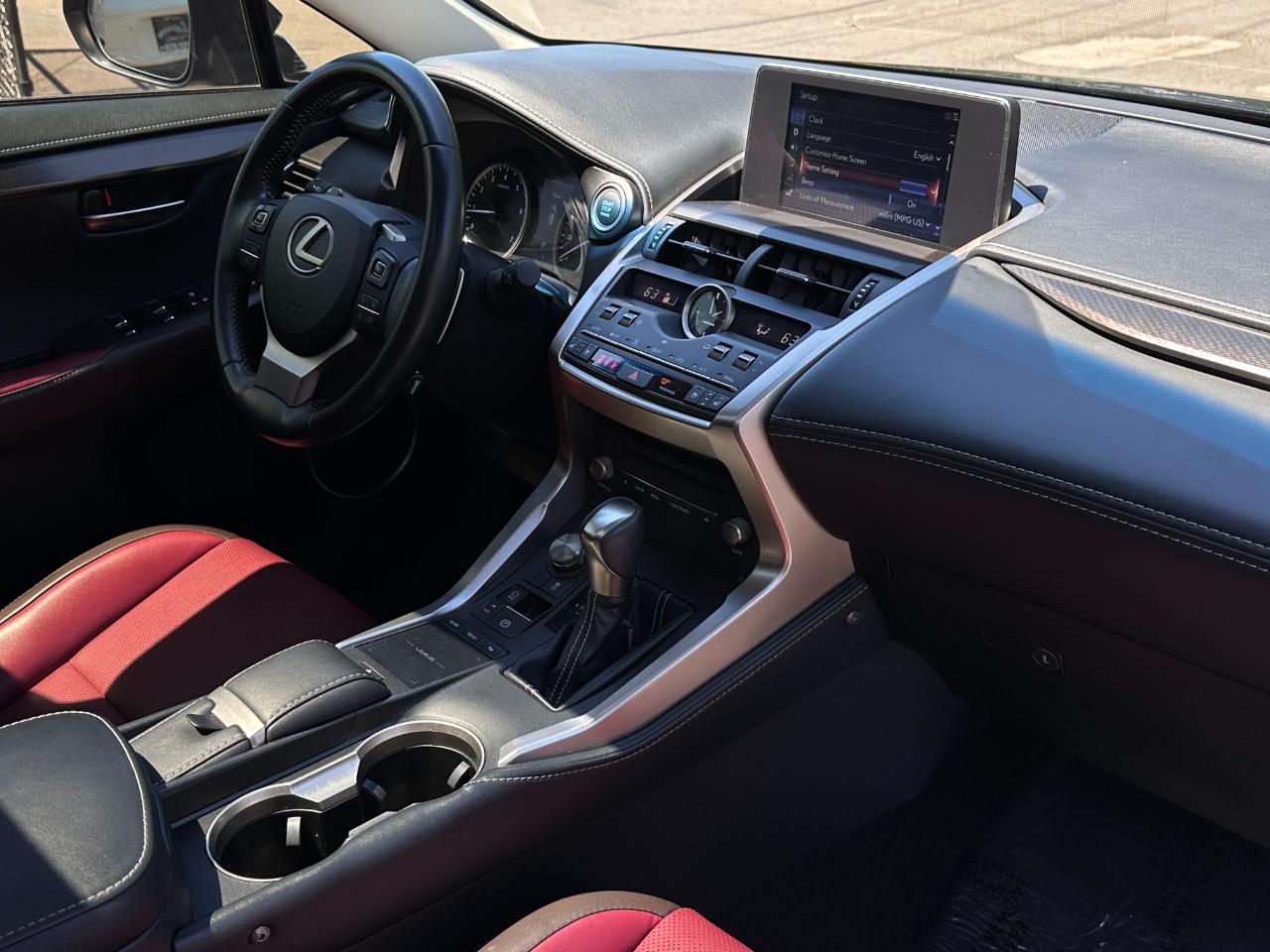 Lexus NX  2018