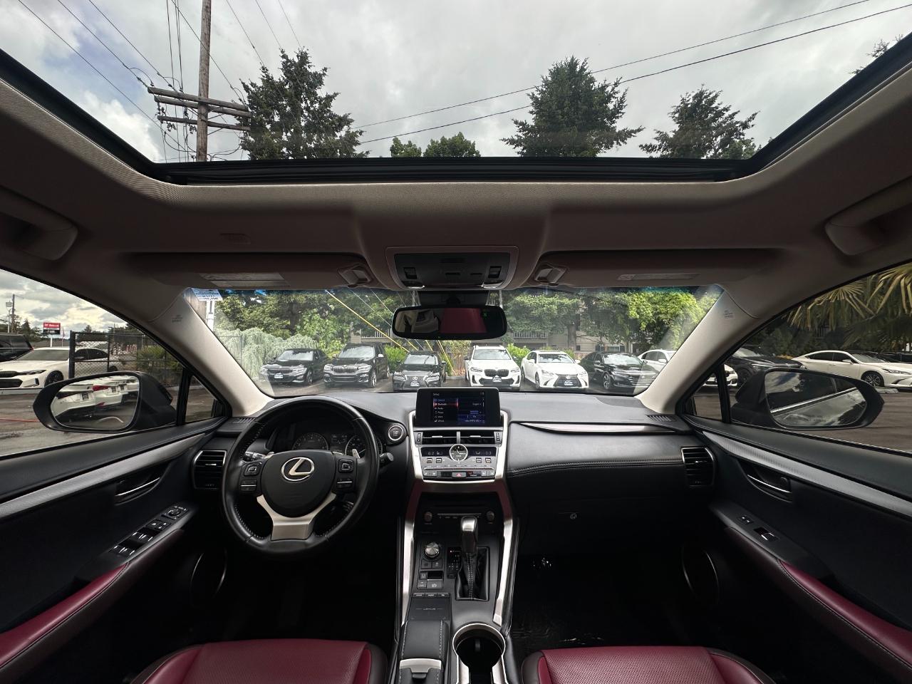 Lexus NX  2018