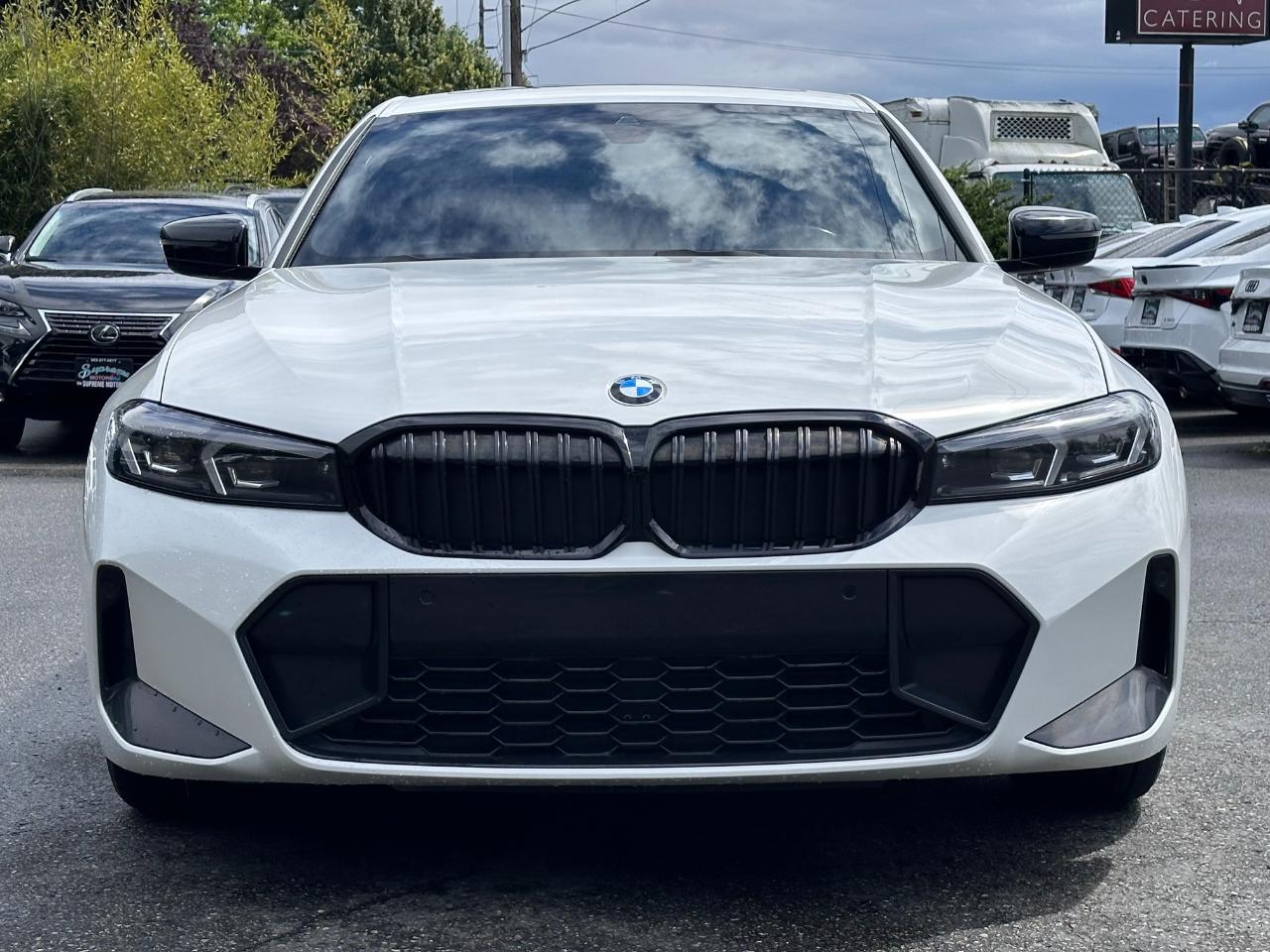 BMW 3 Series  2023